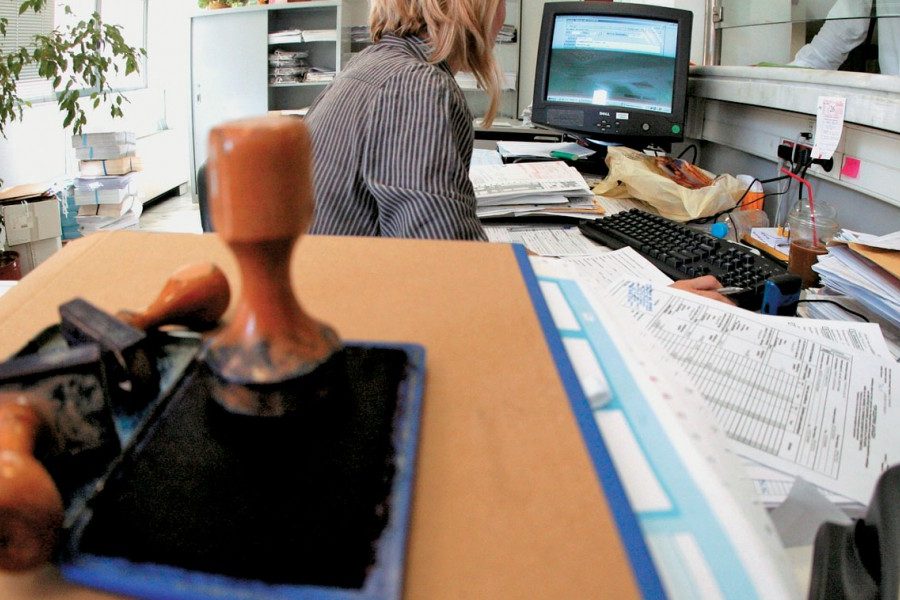 Καταστήματα υγειονομικού ενδιαφέροντος: Απαιτείται ακόμη προέγκριση στους Δήμους